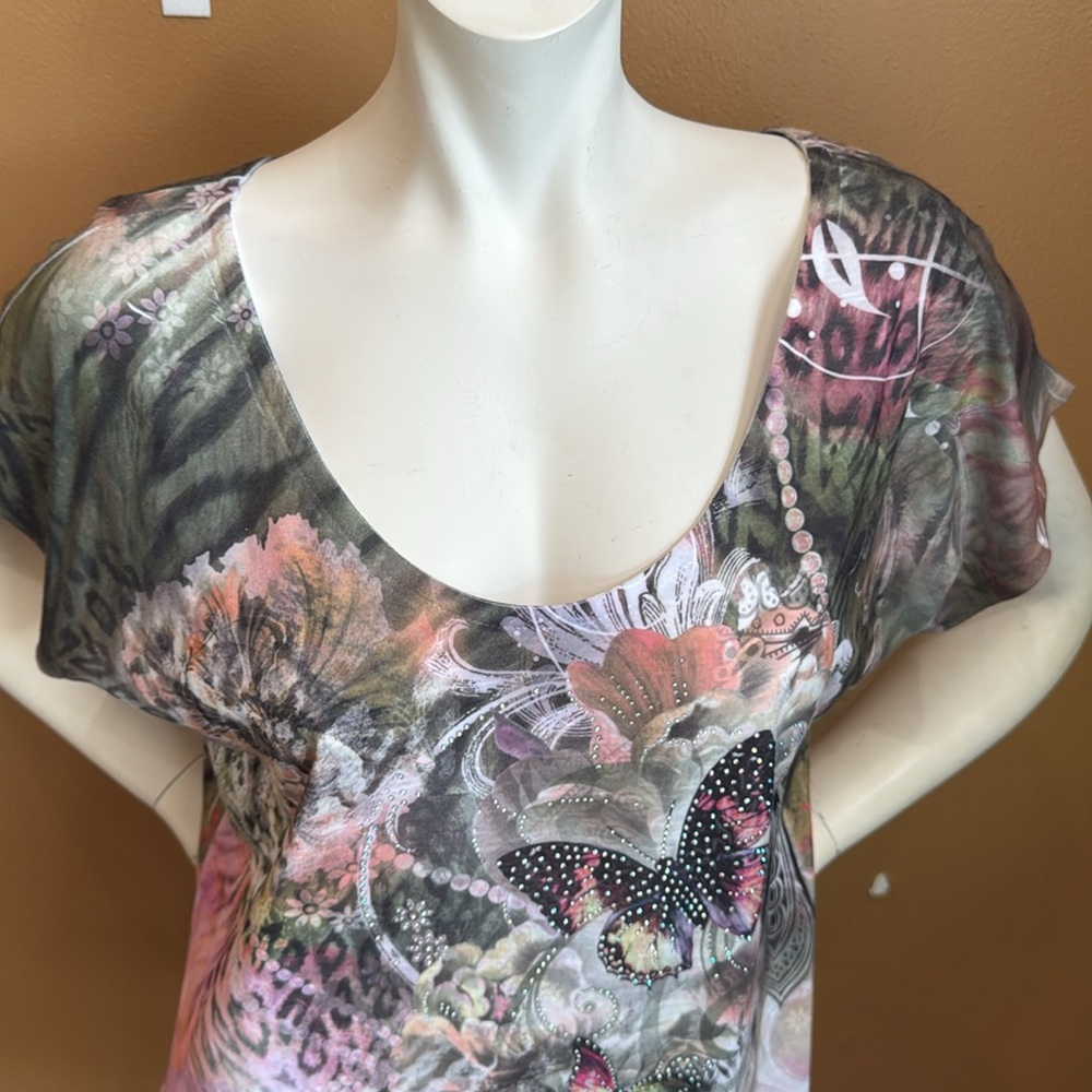 Big Bang Womens Wearable Art Tunic Top XL Butterfly Print Rhinestones Hi Low - Picture 3 of 12